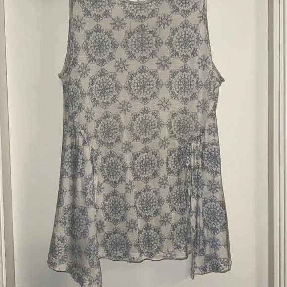 FP light weight tank top - Picture 3 of 4